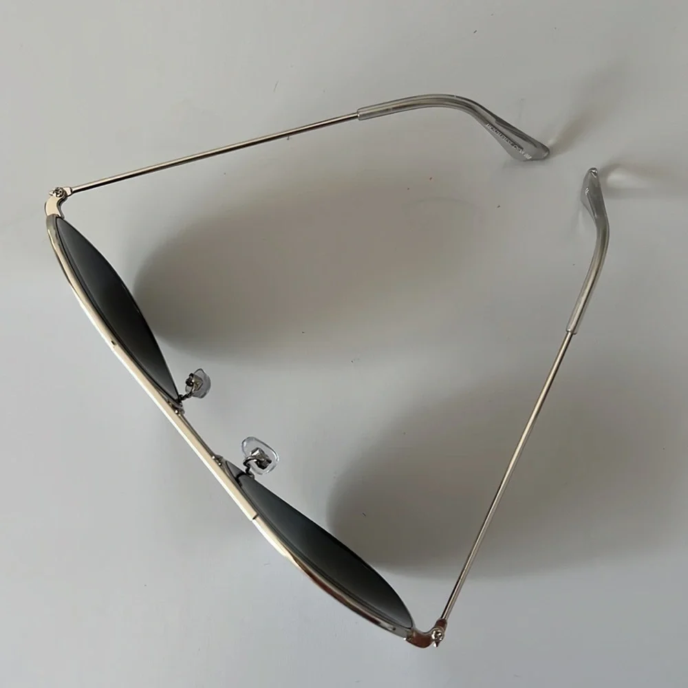 Mirrored Silver Frame Aviator Sunglasses